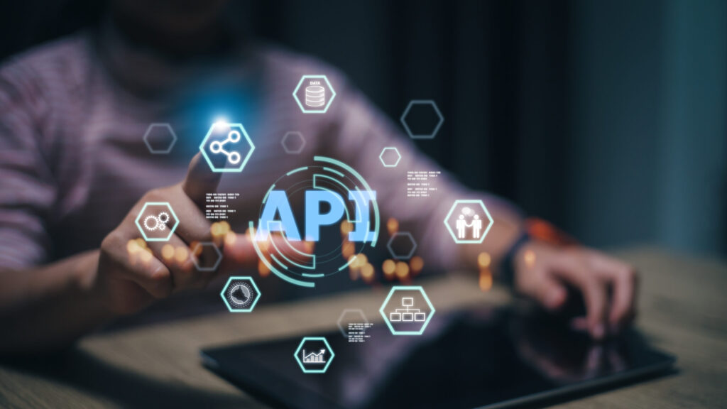 أهمية التكامل عبر واجهات API في منصات Low-Code