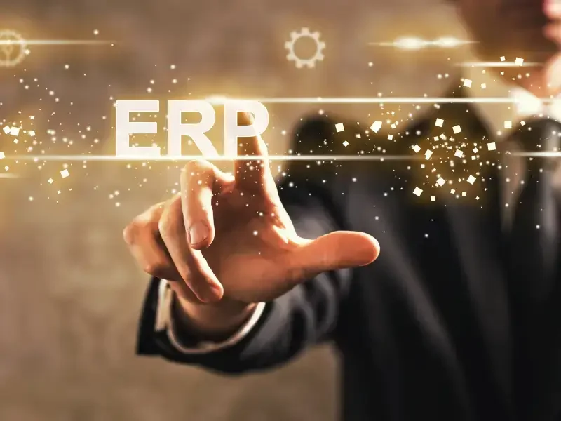 لماذا أصبح تكامل Low-Code مع ERP وCRM ضرورة استراتيجية؟