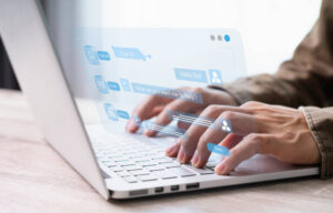 وكيل ذكاء اصطناعي يدير تجربة العملاء داخل نظام CRM